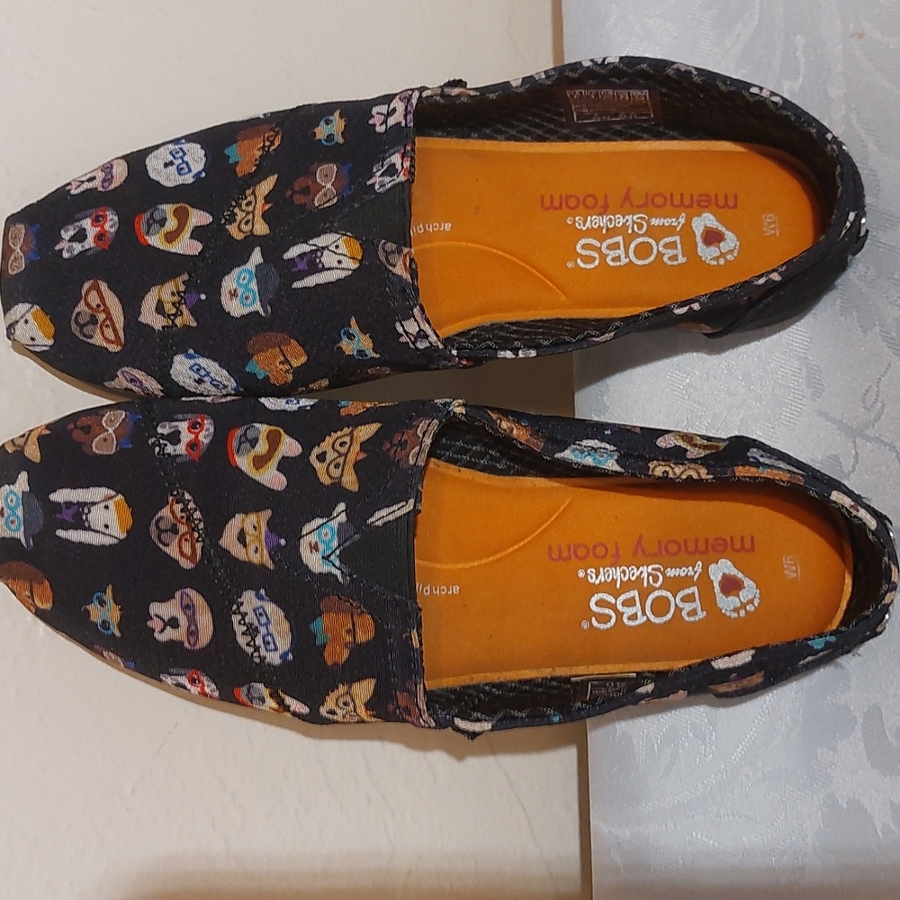 BOBS SKETCHER casual flats. . Blue/black size 6. Pre-owned very gently used.